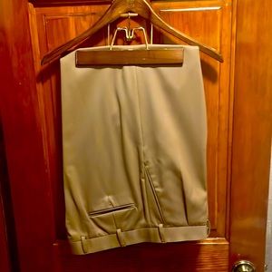 Orden 100% Super 110’s Worsted Wool Brown Slacks. Mens Size 38 Waist